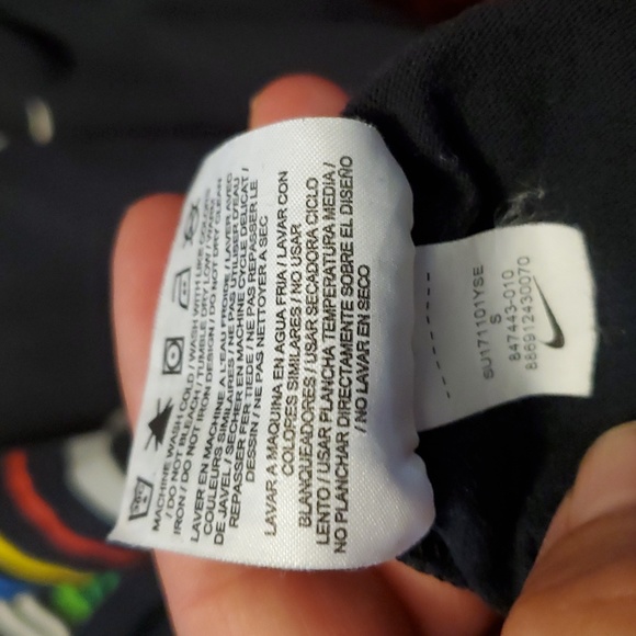 Men's Black Nike Tshirt size small - Picture 3 of 4